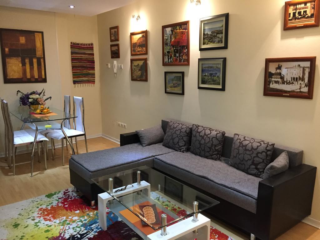 Amn Center Apartment Beograd Eksteriør bilde
